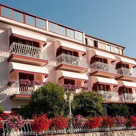 Bed & Breakfast Villa Klara Icici Exterior photo